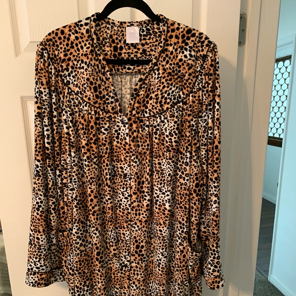 Secret Treasures 4X ROBE DUSTER HOUSE COAT